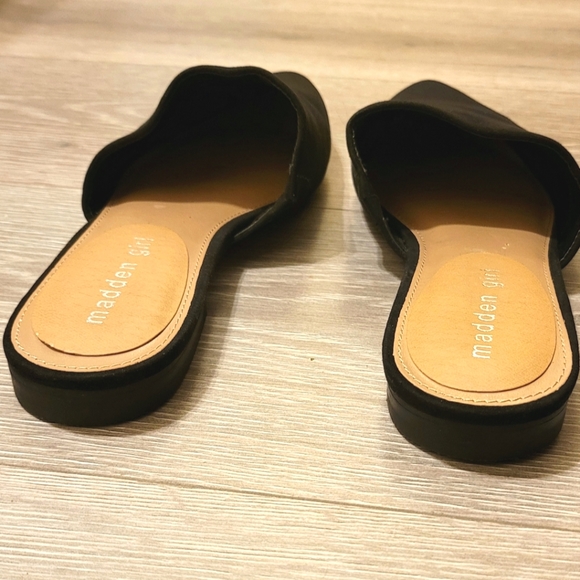 Madden Girl | Black | Fuax Suede | Mule Flats | Size 9 - Picture 8 of 13